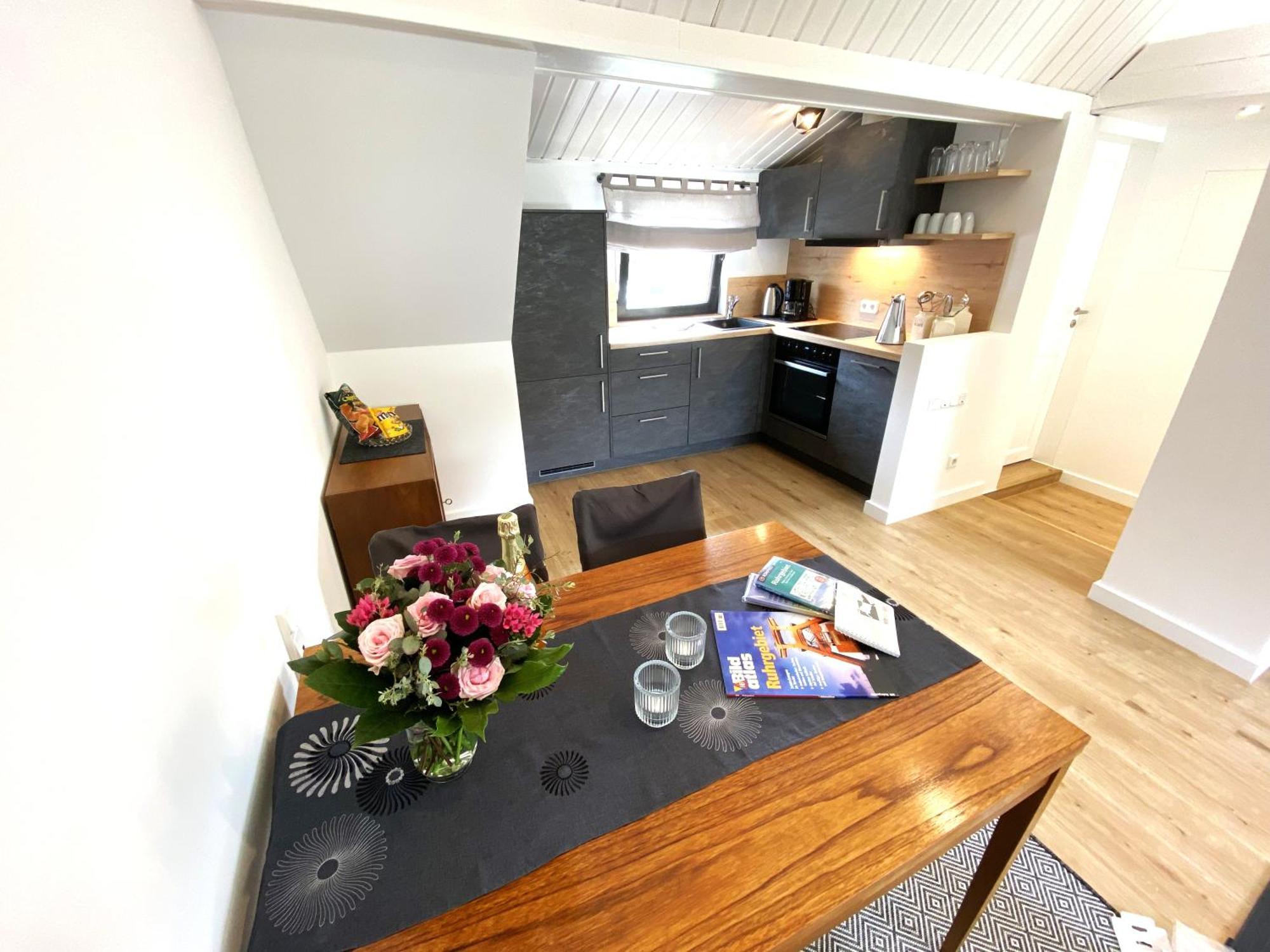 Zentrales Modernes Apartment, Naehe Zoo Und Stadion Dortmund Exterior photo