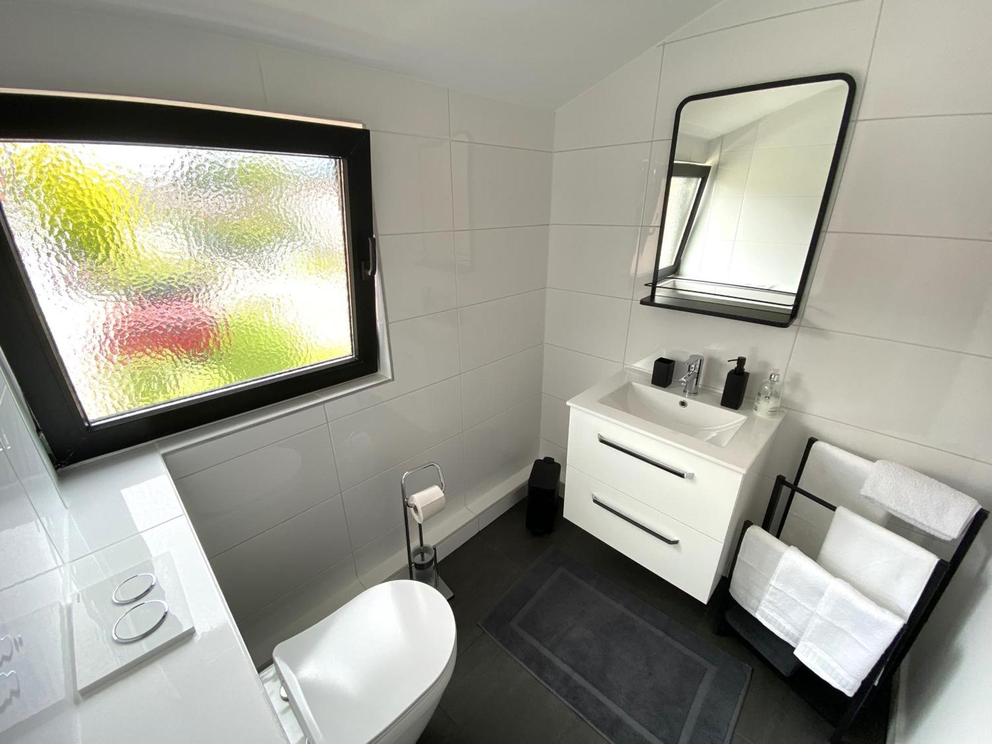 Zentrales Modernes Apartment, Naehe Zoo Und Stadion Dortmund Exterior photo