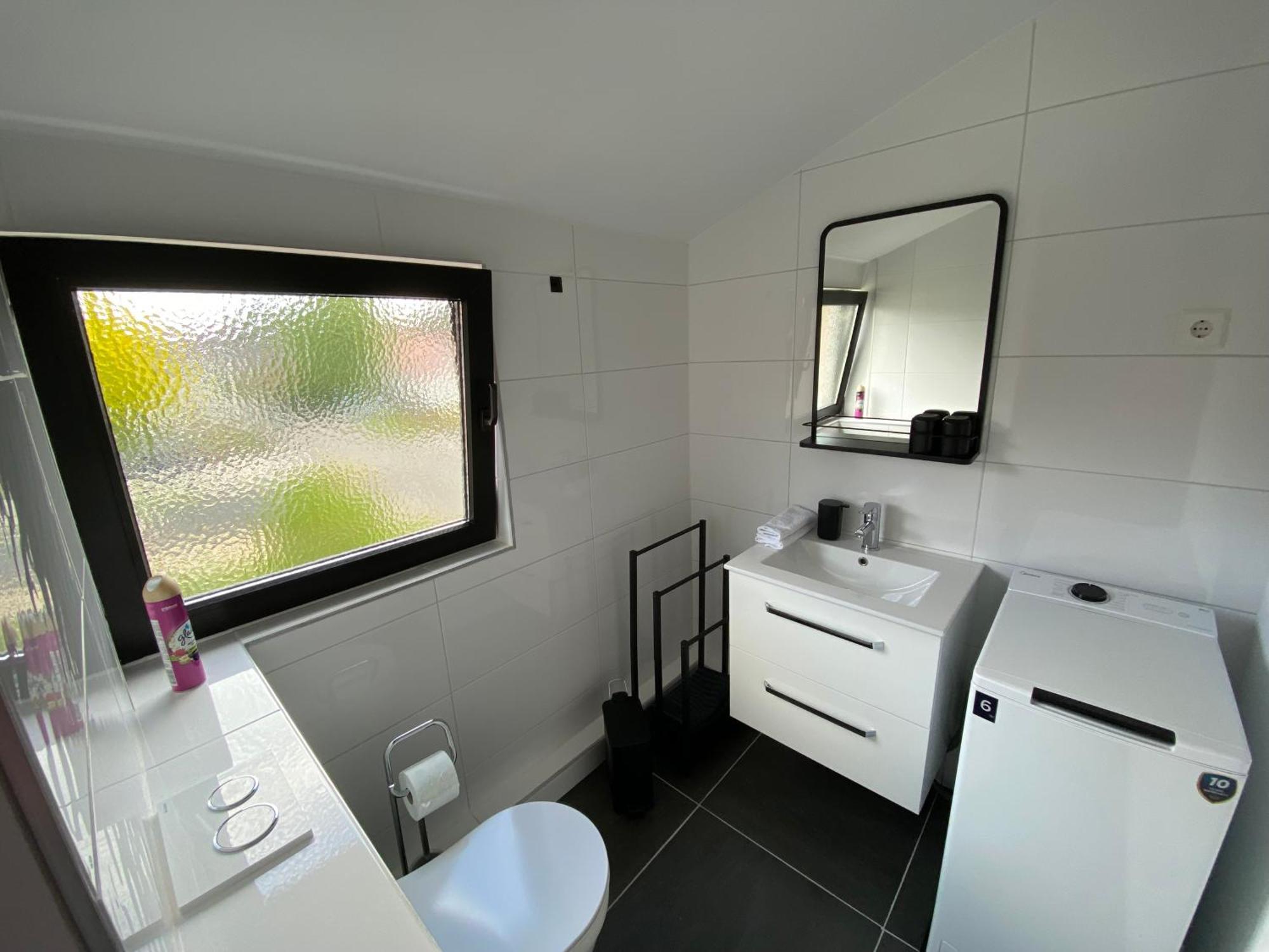 Zentrales Modernes Apartment, Naehe Zoo Und Stadion Dortmund Exterior photo
